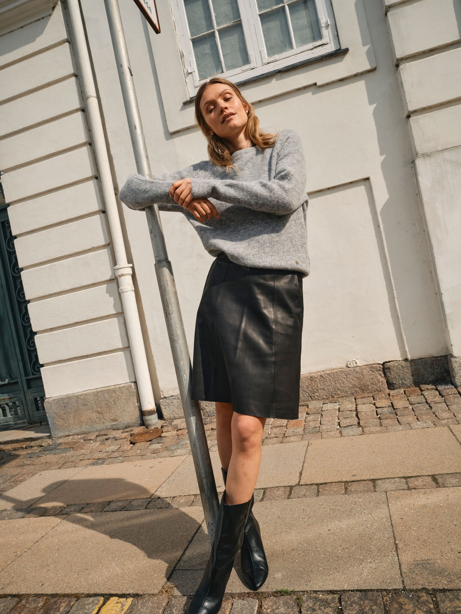 Modelshot / Black / Detail